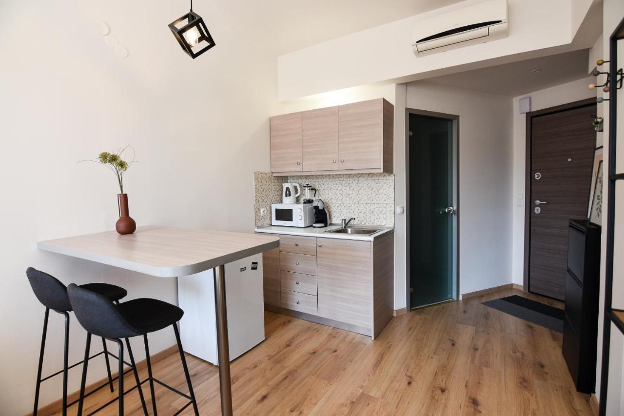Gravity Downtown Scandi Studio Rhodes City Exterior foto